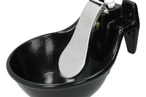 Poidło żeliwne z językiem z blachy nierdzewnej dla bydła