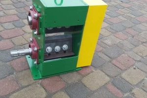 Rębak 90-4 , rozdrabniacz walcowy , rębak do gałęzi