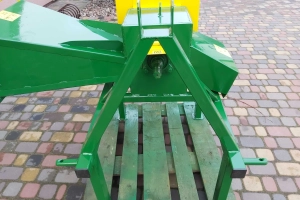 Rębak do gałęzi RGW-80-4x grubość cięcia 75mm z kołem zamachowym