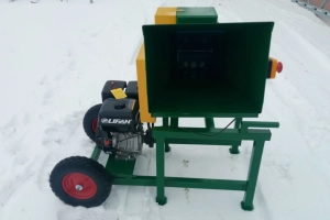 Rębak do gałęzi RGW,80-4 zrębka długości 14-18cm cięcie 70mm