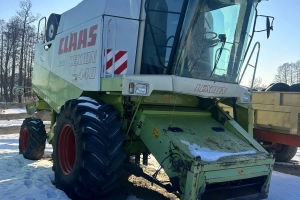 Kombajn Claas Lexion 440