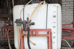 Opryskiwacz ciagnikowy zawieszany 400L