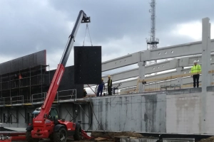 DmTech - wynajem, serwis, sprzedaż ładowarek teleskopowych i wózków widłowych