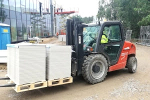 DmTech - wynajem, serwis, sprzedaż ładowarek teleskopowych i wózków widłowych